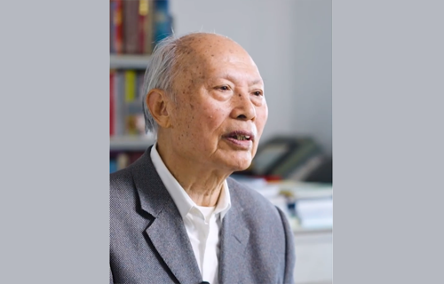 耄耋之年，他依然奮戰(zhàn)在信息科學(xué)領(lǐng)域“第一線”！