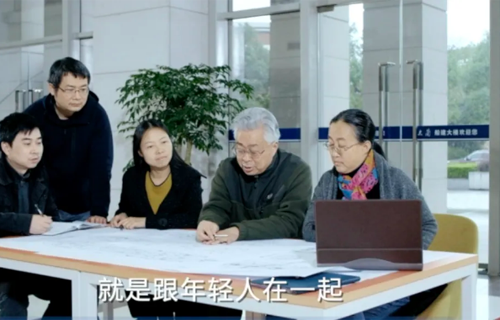 上海交大78歲院士，和年輕人造大船建海島
