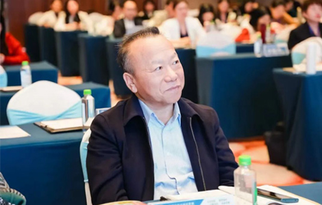 新疆農(nóng)業(yè)職業(yè)技術(shù)學(xué)院馬克思主義學(xué)院黨總支書記、院長(zhǎng)、教授 王學(xué)利